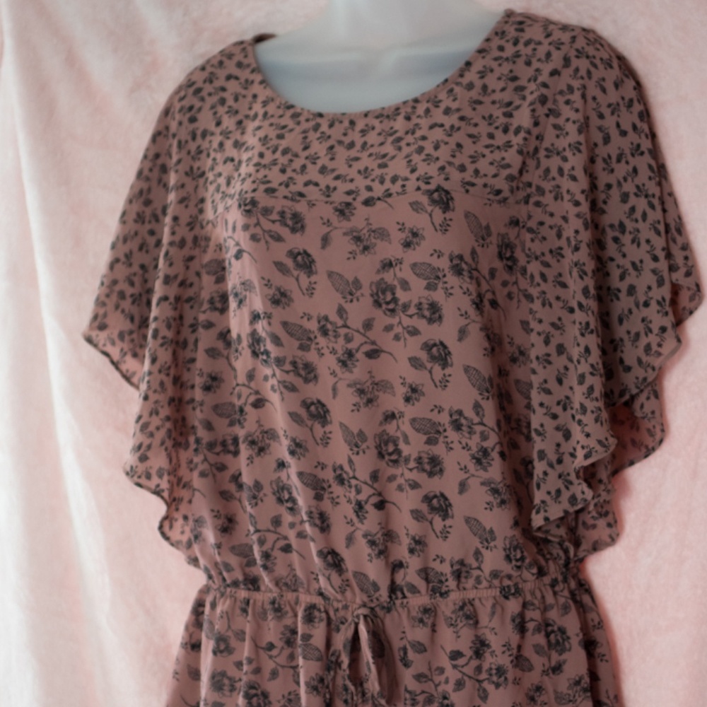 Floral Printed Flutter Sleeve Blouse